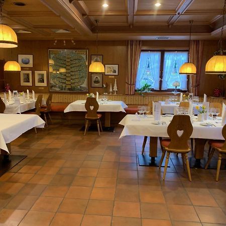 Gasthof Hotel Engel Simonswald Extérieur photo