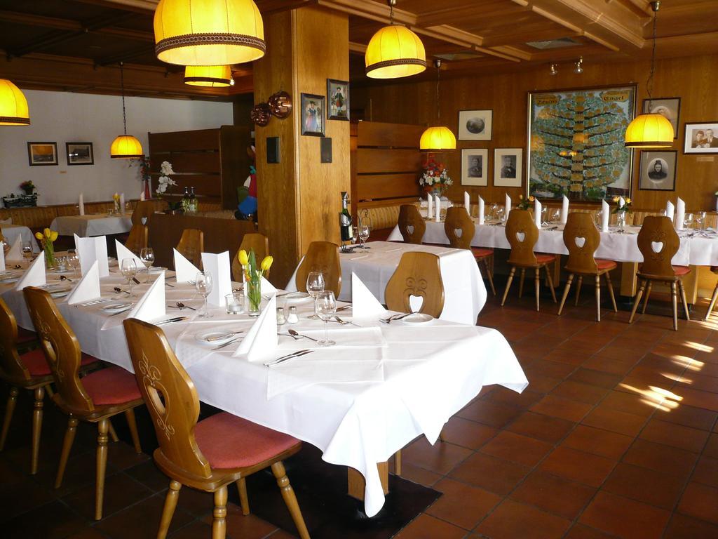 Gasthof Hotel Engel Simonswald Extérieur photo