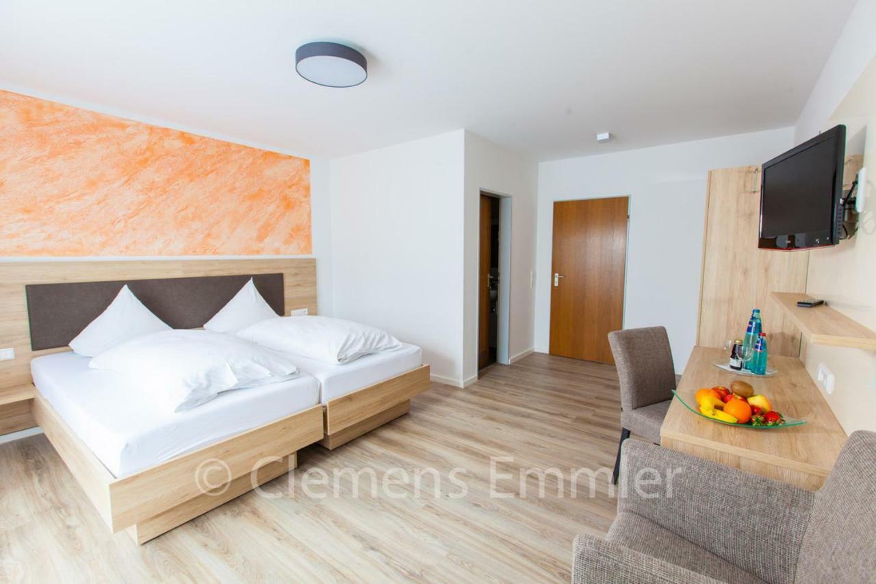 Gasthof Hotel Engel Simonswald Extérieur photo